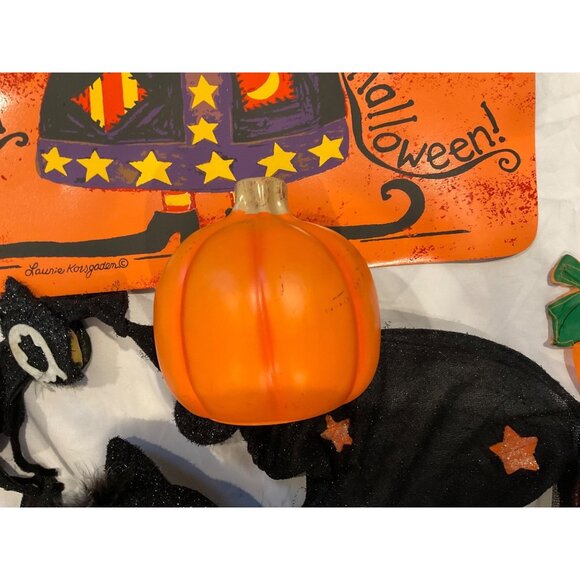 Vintage 18 Halloween Decorations Big Die Cuts Placemats Bat Clings Variety Lot - Picture 13 of 15